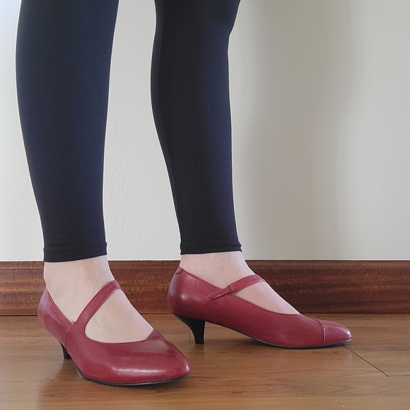 Lazio Collezione Red Leather Italian Pumps Size 8 - Picture 1 of 6